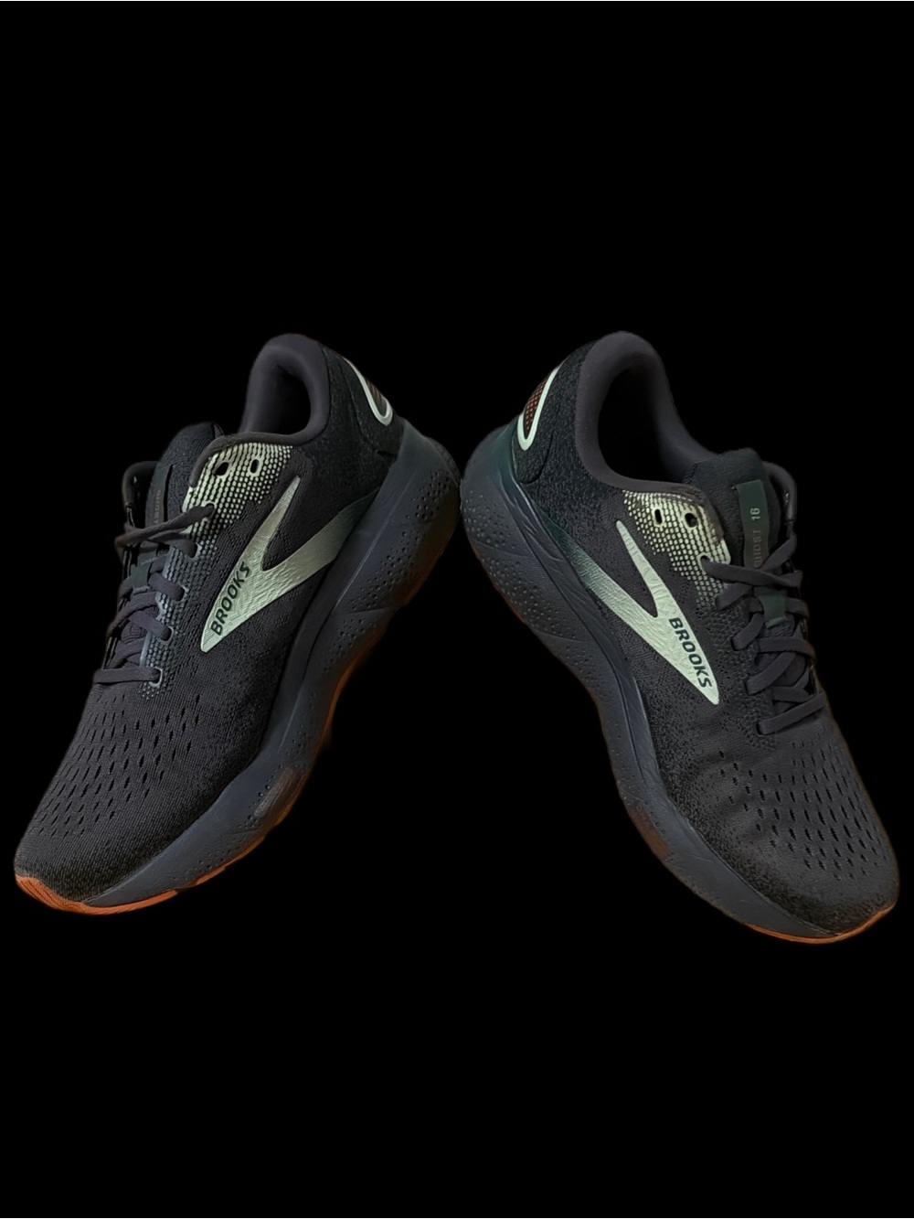 Brooks Ghost 16 Mens size 11 Running Shoes Blackened Pearl/June Bug Green - Picture 7 of 12